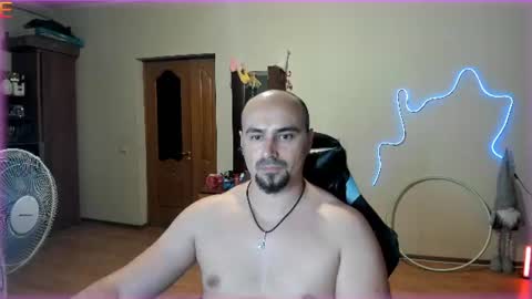 Ziesh online show from August 6, 6:39 pm
