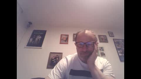 Zippi online show from December 22, 8:48 pm