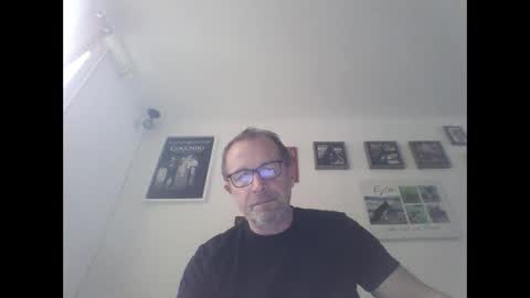 Zippi online show from October 28, 2:29 pm