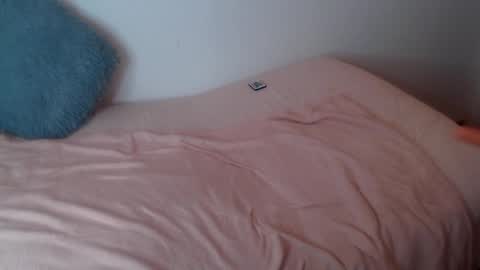 zoe__baker online show from April 26, 3:20 pm