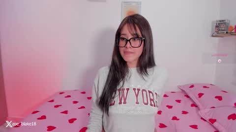 Zoe online show from February 16, 9:35 pm