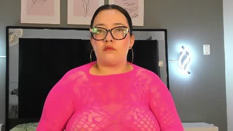 zoe_curvyy online show from July 6, 12:02 pm