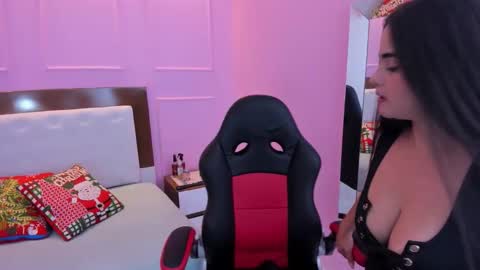 ZOE  online show from December 15, 7:21 pm