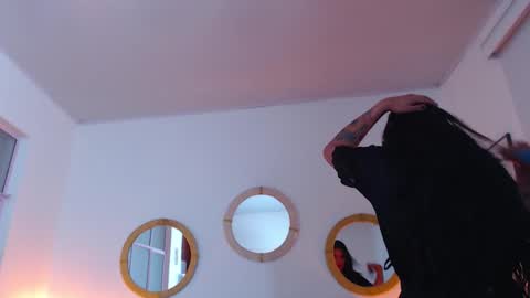 zoe_hecate online show from February 7, 11:35 am