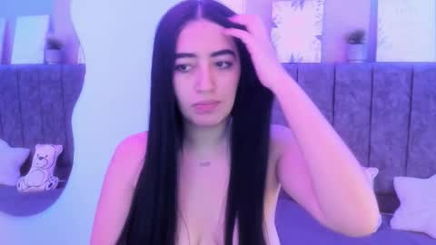 zoe_jones7 online show from February 7, 4:59 am