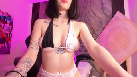 zoe_rosse00 online show from September 24, 6:14 pm