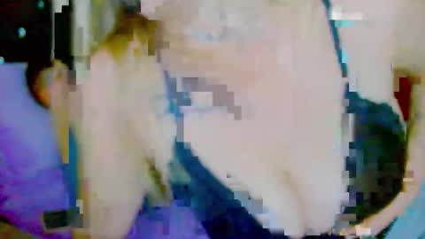 Snapshot of zoe_sexy69 chatting on October 24, 12:55 am ZOE online show from October 24, 12:55 am
