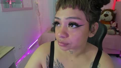 zoe_sullivan_ online show from September 29, 10:36 am