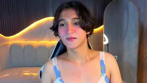 Zoe online show from December 17, 8:37 pm