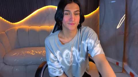 Zoe online show from March 4, 8:50 pm