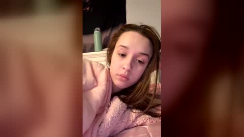 zoeapolo online show from February 4, 2:26 am