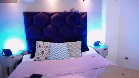 Zoe online show from March 6, 4:44 am