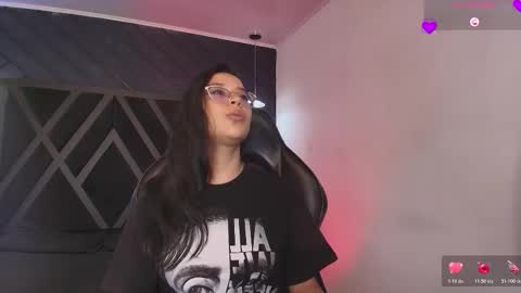 Zoe 3 online show from March 24, 5:30 pm