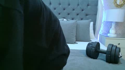 Zoe Krug online show from November 14, 12:18 pm