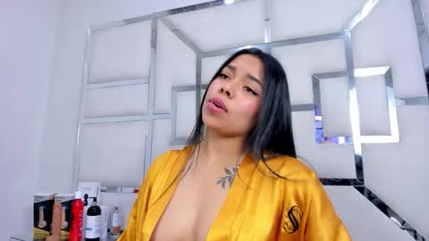 ZoeSwam online show from November 7, 12:07 pm