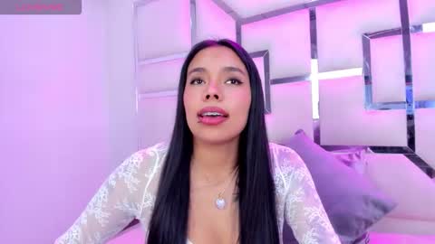 ZoeSwam online show from March 6, 7:24 pm