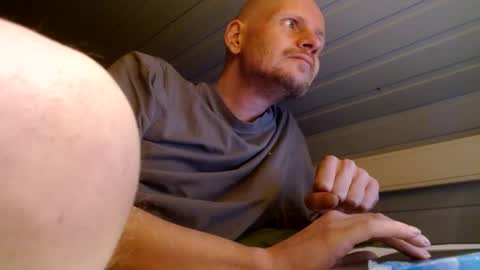 zolexthomas online show from March 2, 8:40 pm