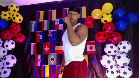 Zoriel online show from June 19, 6:47 pm