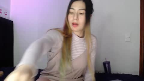 zpzphot online show from November 9, 12:03 am