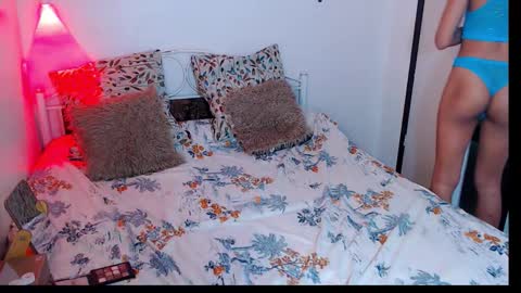 Zoe online show from December 20, 7:32 pm