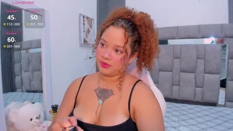 Zuly  online show from March 30, 1:33 pm