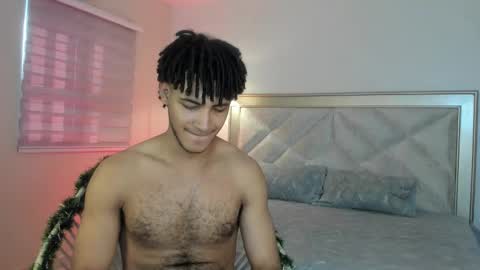 zyan_moreno online show from December 5, 7:33 pm