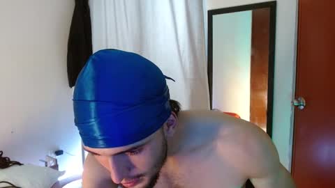 Snapshot of zyon_benet1 chatting on September 23, 2:44 pm Zyon online show from September 23, 2:44 pm