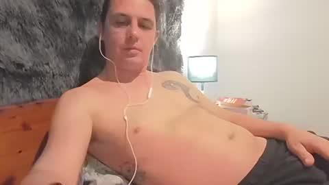 Artnoyz Shower online show from January 15, 9:34 pm